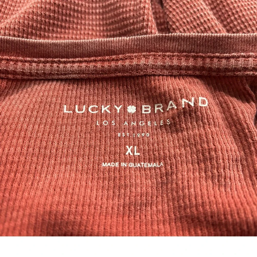 Lucky Brand Mens XL Waffle Knit Thermal Graphic Eagle Crest Shirt Red NEW - Picture 7 of 8